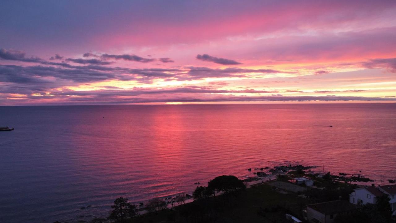 Lina Apartments Umag Buitenkant foto